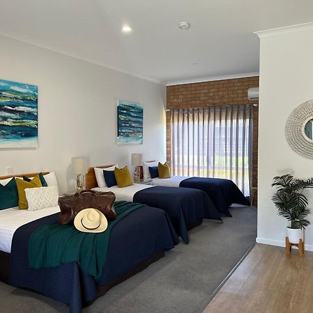 Coastal Waters Motor Inn Lakes Entrance Eksteriør bilde