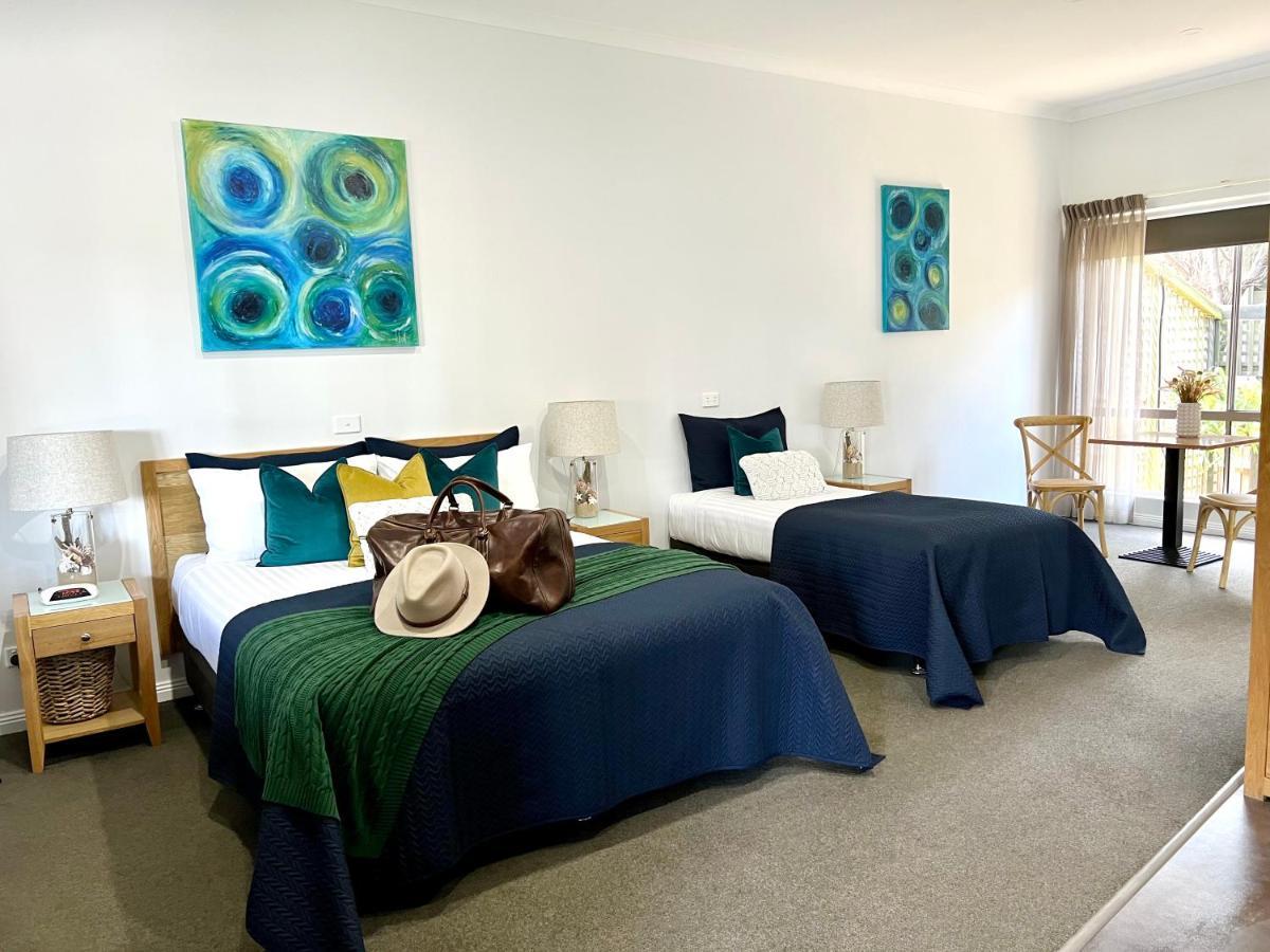 Coastal Waters Motor Inn Lakes Entrance Eksteriør bilde