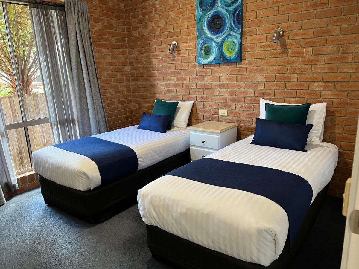 Coastal Waters Motor Inn Lakes Entrance Eksteriør bilde