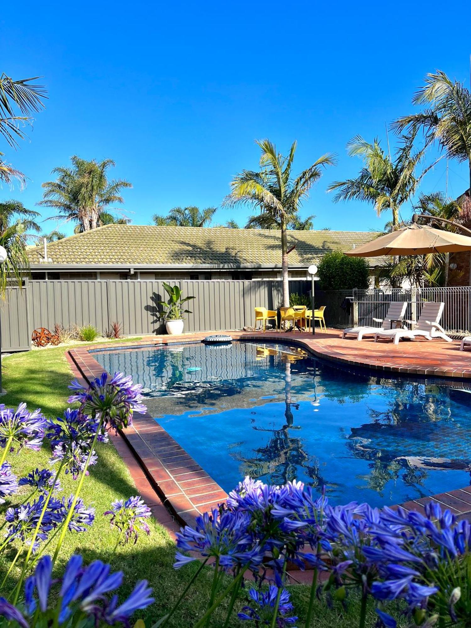 Coastal Waters Motor Inn Lakes Entrance Eksteriør bilde
